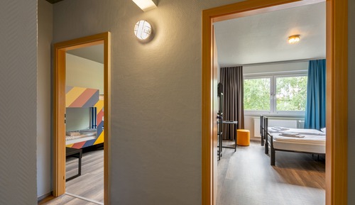 Family Room (2 Adults + 2 Children)
