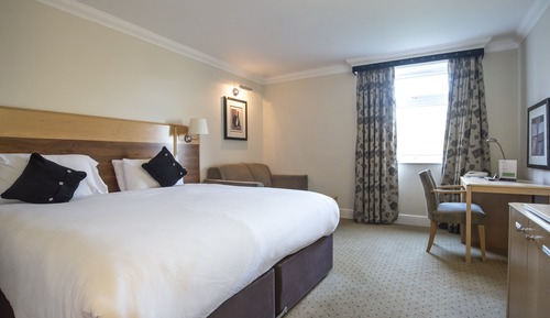 Ambassador Room 