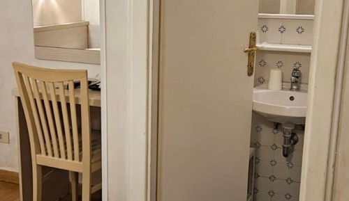 Economy Single Room, Shared Bathroom