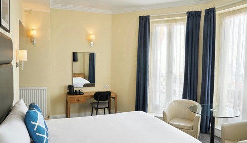 Room, 1 King Bed, Non Smoking, Sea View