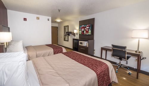 Deluxe Room, 2 Queen Beds, Accessible, Non Smoking (Roll-In Shower)