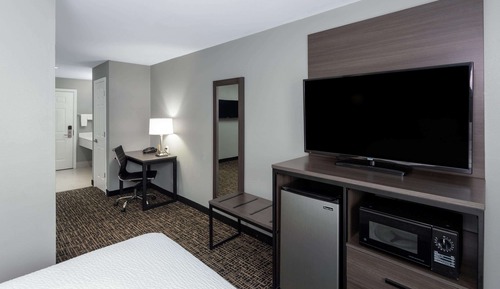 Studio Suite, 1 King Bed, Non Smoking