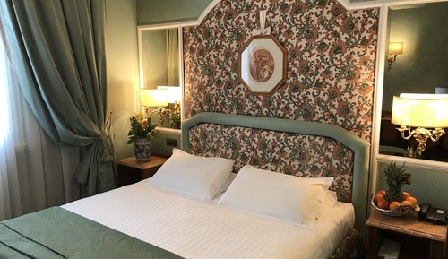 Classic Double Room