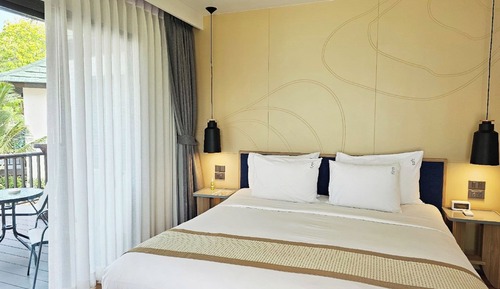Beachfront Premier PLUS