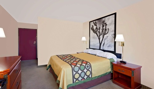 Standard Room, 1 Queen Bed, Non Smoking