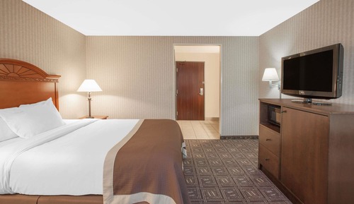 Efficiency, Room, 1 Queen Bed, Non Smoking