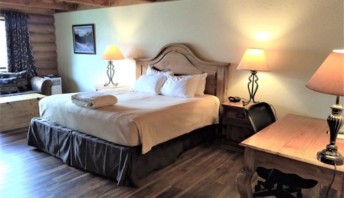 King Room Creekside