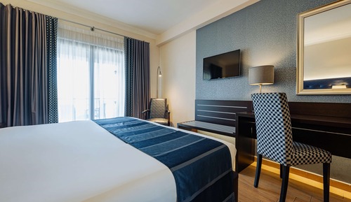 Executive Double or Twin Room, Partial Sea View