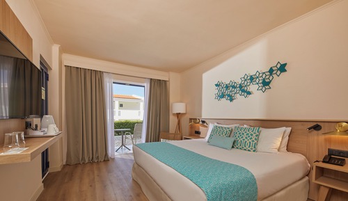 Double Room Single Use, Balcony, Partial Sea View