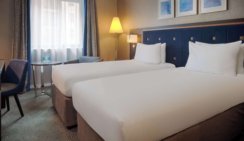 Twin Room (Guest)