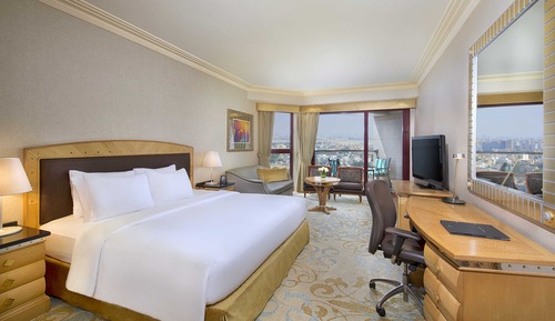 Deluxe Room, 1 King Bed, City View