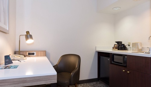 Studio Suite, 1 King Bed (Mobility Accessible, Tub)