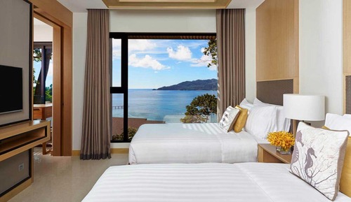 Suite, 2 Bedrooms (Ocean Coral Lounge)
