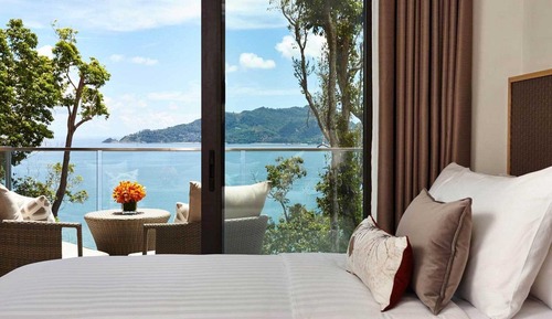 Club One Bedroom Suite Ocean View Balcony