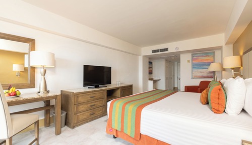 Junior Room, Partial Ocean View