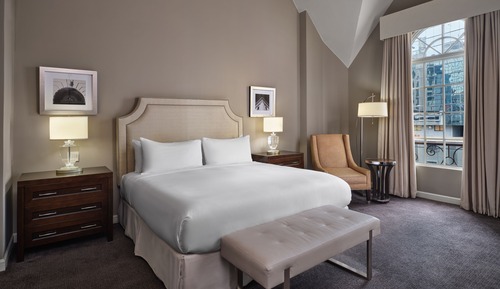 Deluxe Room, 1 King Bed, Non Smoking