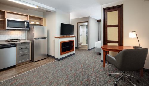 Studio, 1 King Bed, Accessible (Communications)