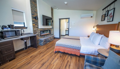 Cabin, Mobility Accessible
