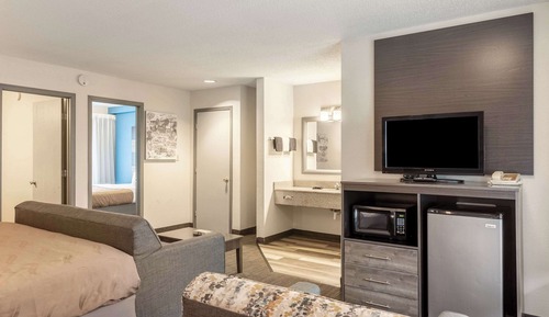 Suite, Multiple Beds, Non Smoking