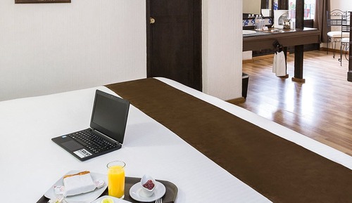 Junior Suite, 1 King Bed