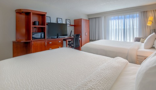 Room, 2 Queen Beds, Balcony