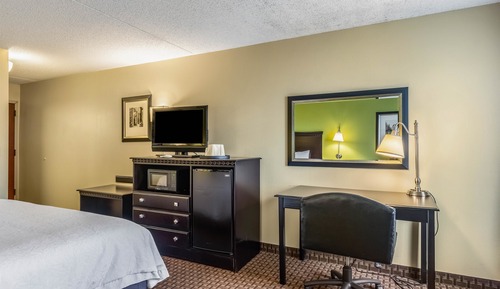 Standard Room, 1 Queen Bed, Non Smoking