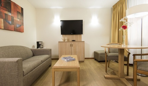 Suite, 1 King Bed