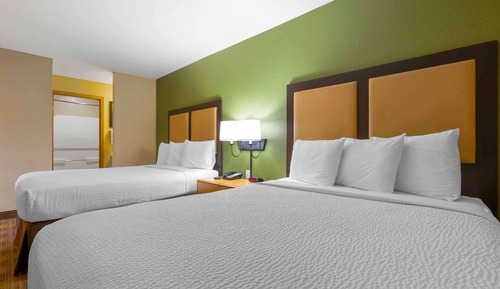 Deluxe Studio, Multiple Beds, Non Smoking
