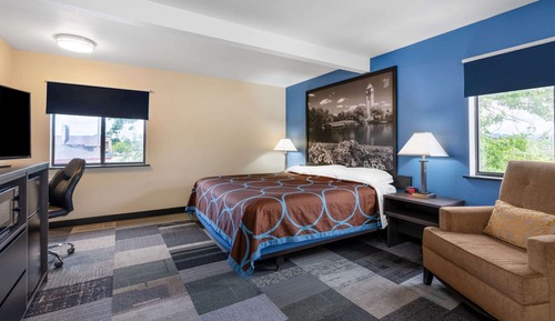 Studio Suite, 1 King Bed, Non Smoking