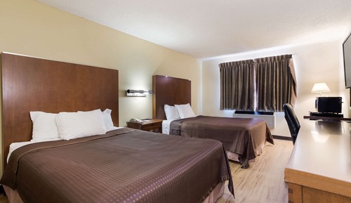 Standard Room, 2 Queen Beds, Non Smoking
