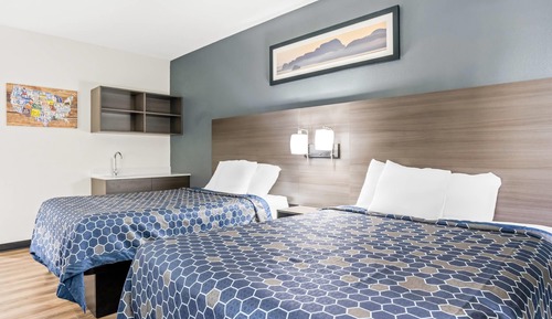 Suite, 2 Queen Beds, Non Smoking (Efficiency)