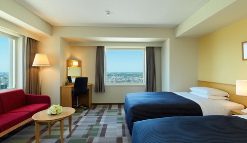 High Floor Corner Twin Room, Non-Smoking