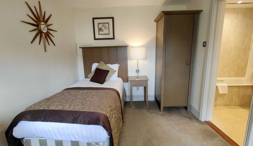 Cottage Single Room, River View