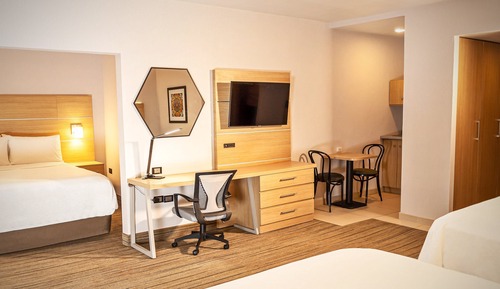Suite, Multiple Beds