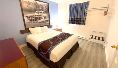 Suite, 1 Queen Bed, Non Smoking