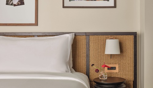 Premium Room, 1 King Bed, Balcony