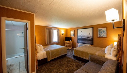 Suite, 2 Bedrooms, Non Smoking (Courtside)