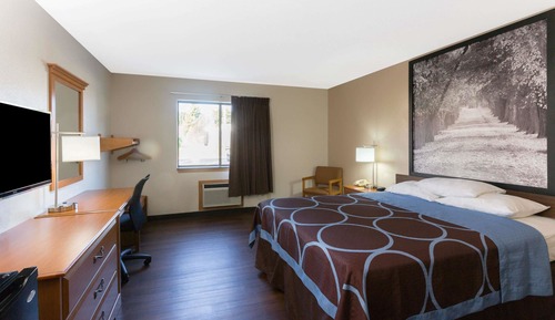 Standard Room, 1 Queen Bed