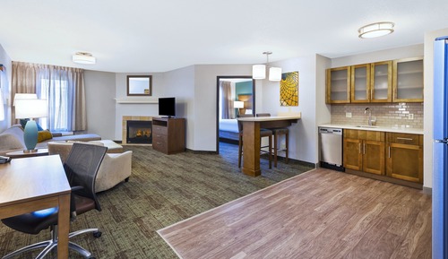 Suite, 1 Bedroom, Kitchen (Extra Floor Space)