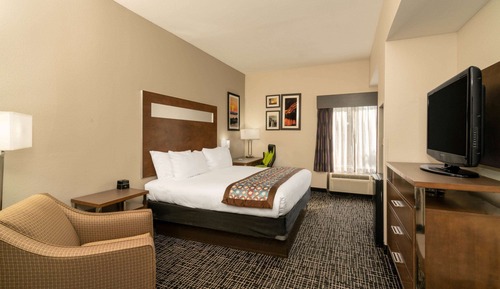 Room, 1 King Bed, Accessible, Non Smoking (Mobility)