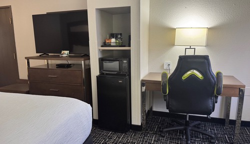 Room, Multiple Beds, Non Smoking