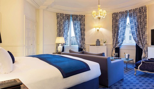 Junior Suite, 1 Double Bed, City View