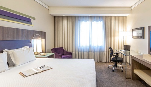 Luxury Room, 1 Queen Bed