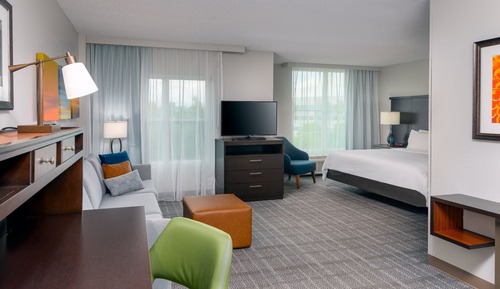 Studio Suite, 1 King Bed with Sofa bed, Kitchen