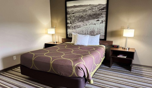 Deluxe Room, 1 Queen Bed, Non Smoking