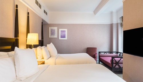 Family Room, 2 Queen Beds, Courtyard View