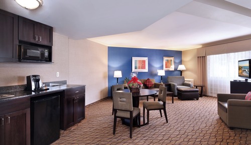 Suite, 1 Bedroom, Accessible (Communications)
