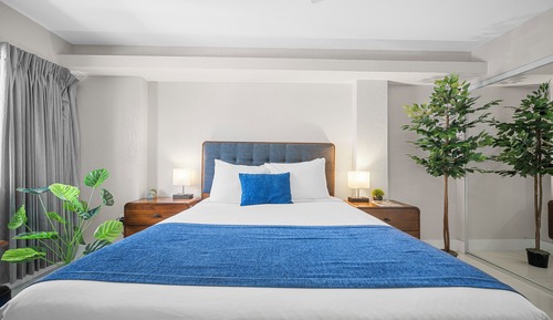 Standard Queen Room