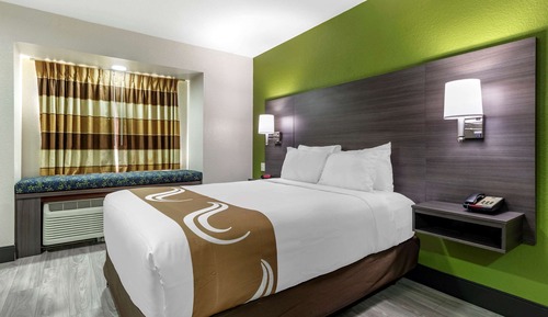 Suite, 1 Queen Bed, Non Smoking