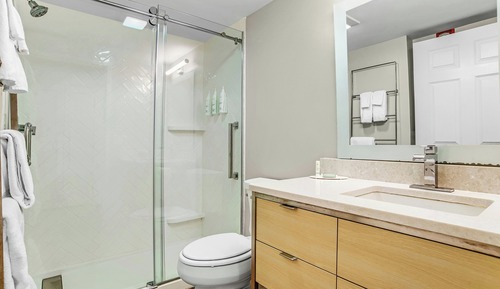 Suite, 2 Bedrooms (Hearing Accessible)